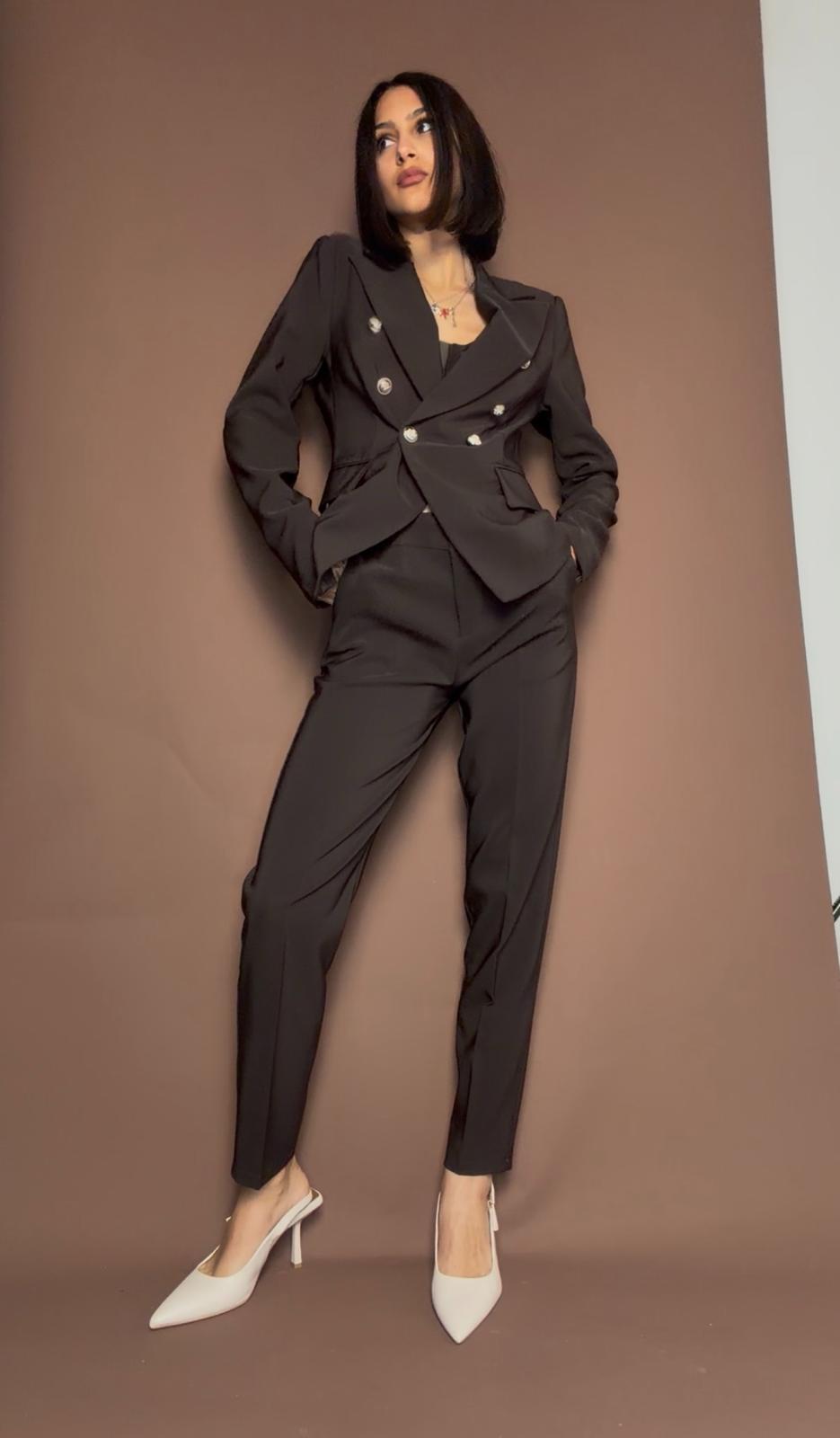 TAILLEUR SIGARETTA con bottoncini dorati