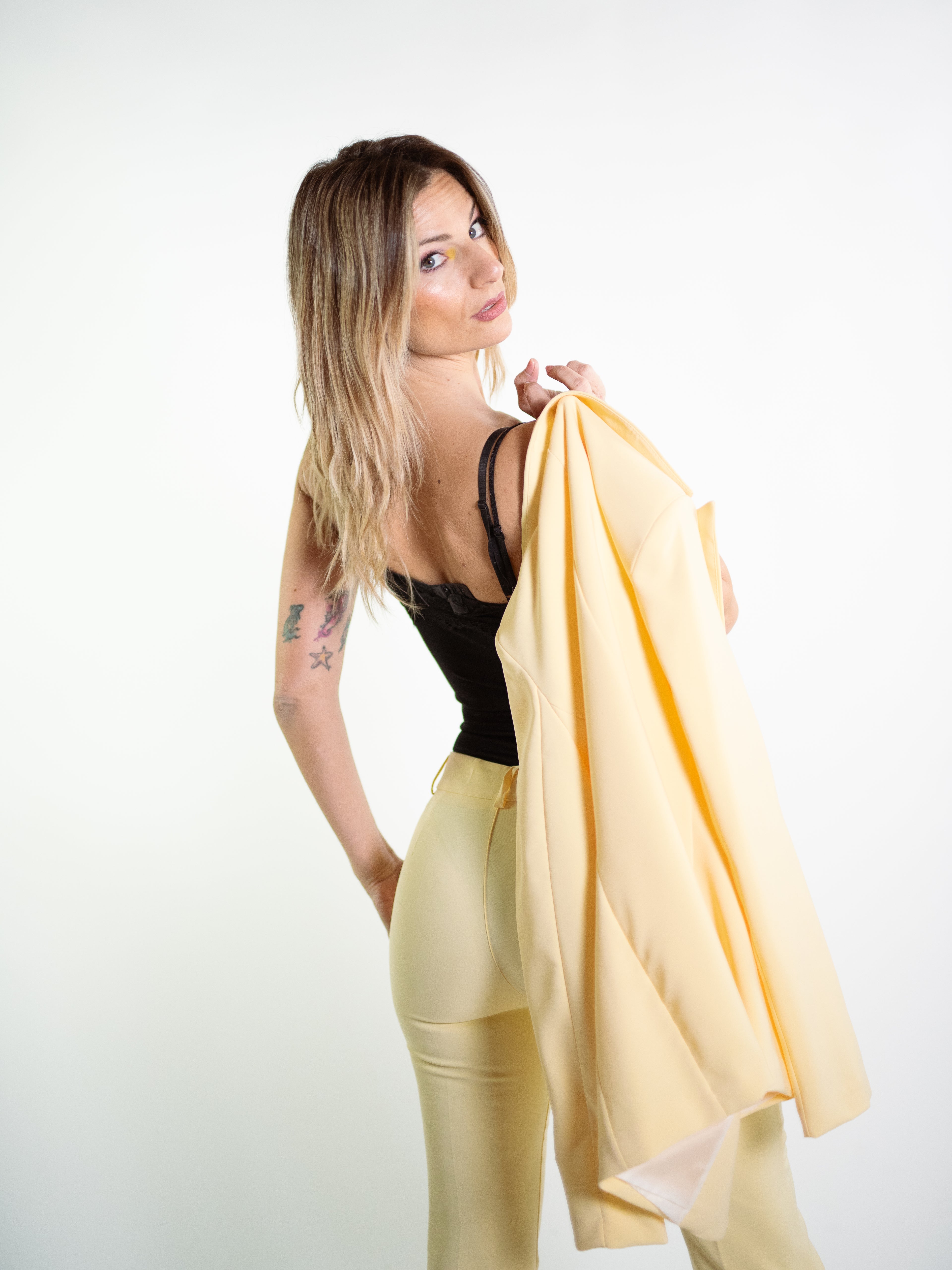 TAILLEUR con PANTALONI A ZAMPA