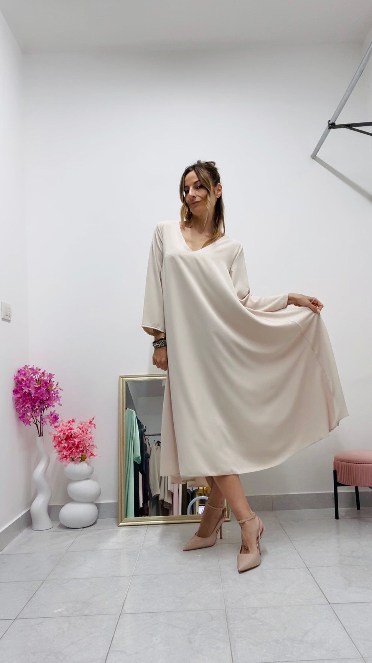 ABITO LARGO E COMODO