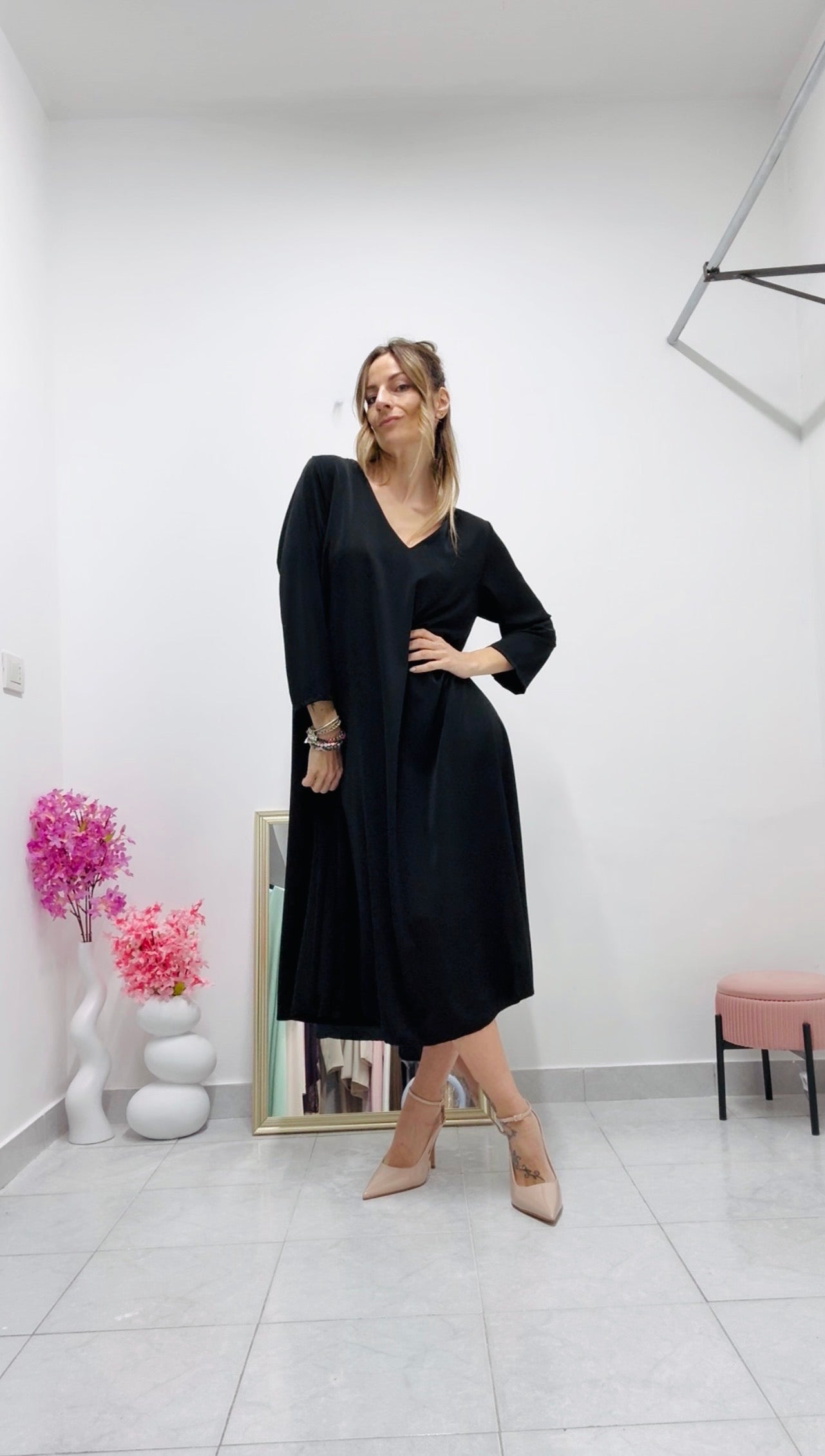 ABITO LARGO E COMODO