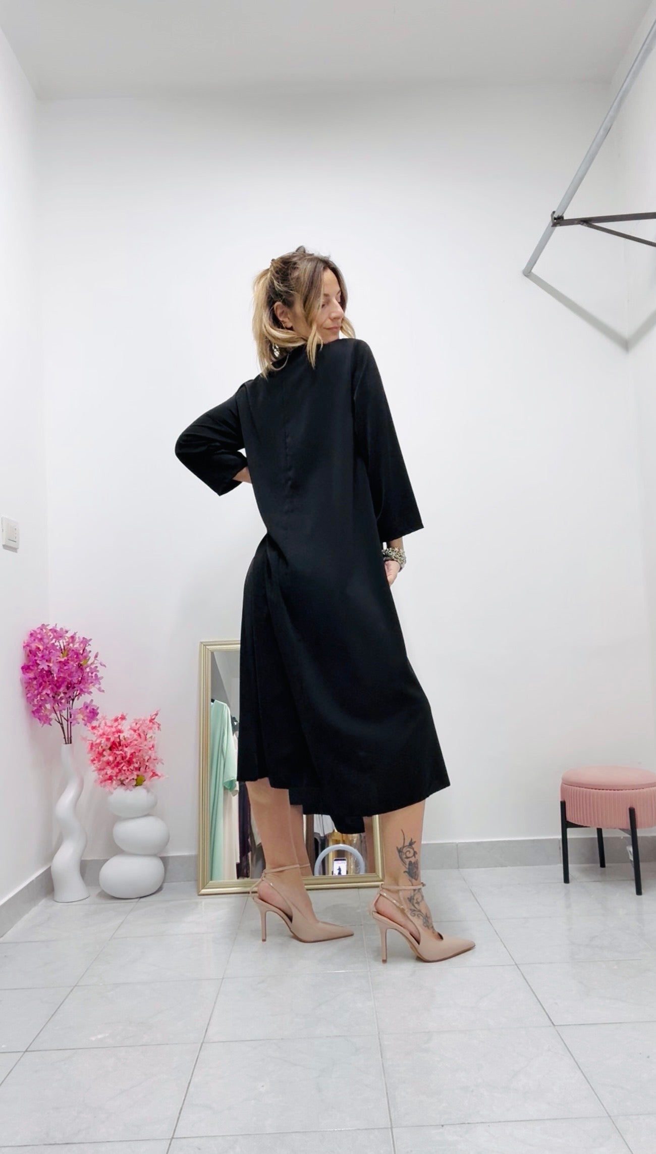 ABITO LARGO E COMODO