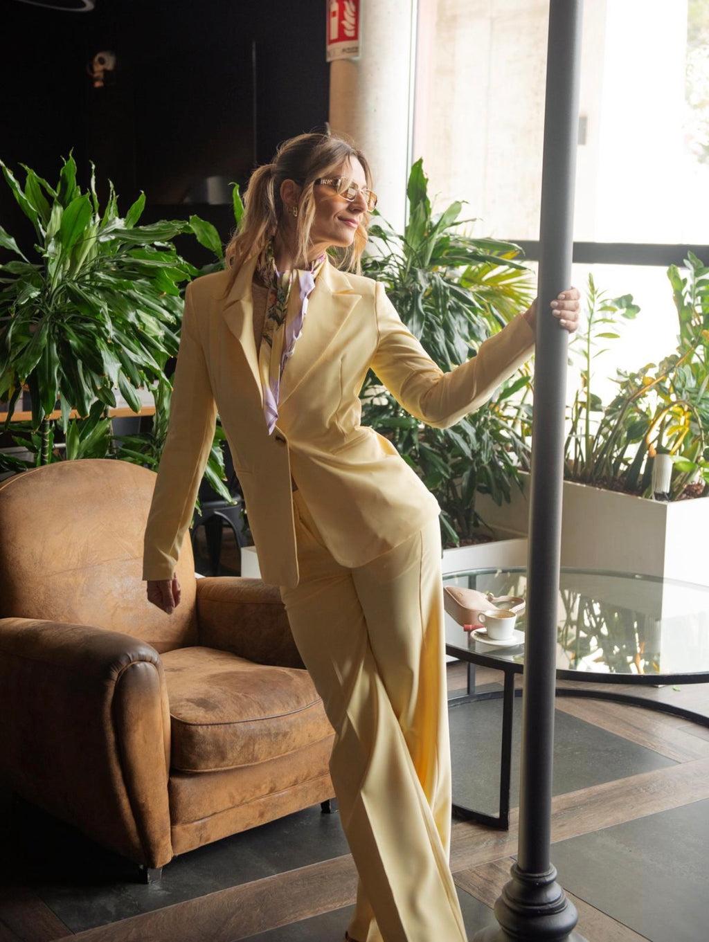 TAILLEUR con PANTALONI PALAZZO