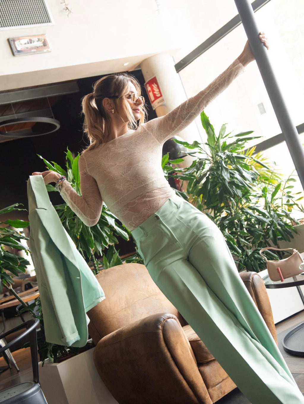 TAILLEUR con PANTALONI PALAZZO