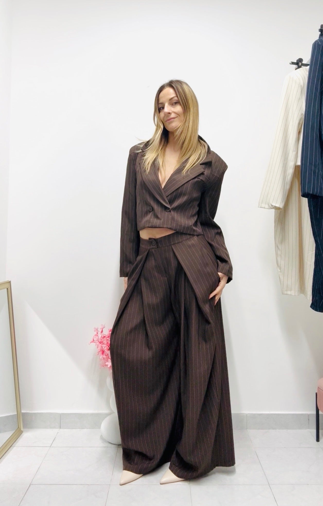 COMPLETO GESSATO con BLAZER CROP