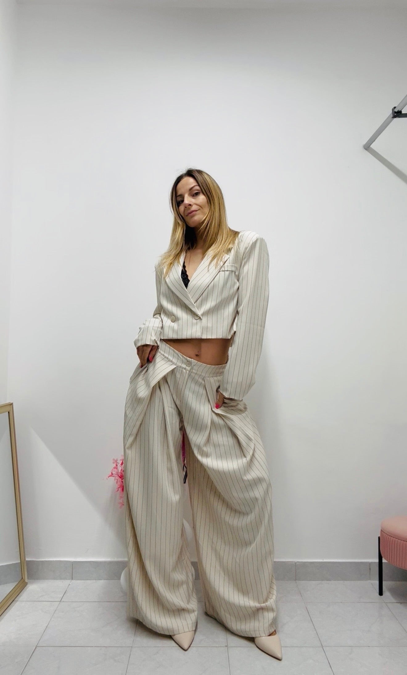 COMPLETO GESSATO con BLAZER CROP