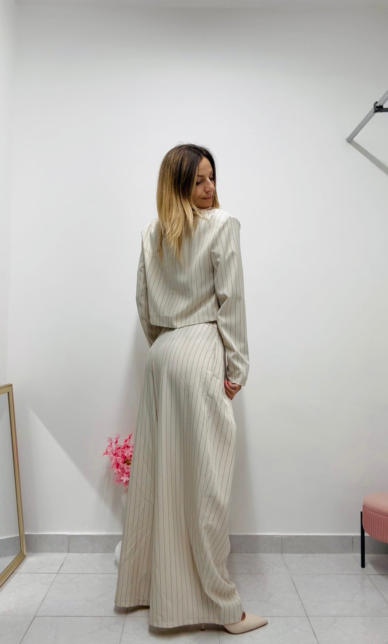 COMPLETO GESSATO con BLAZER CROP