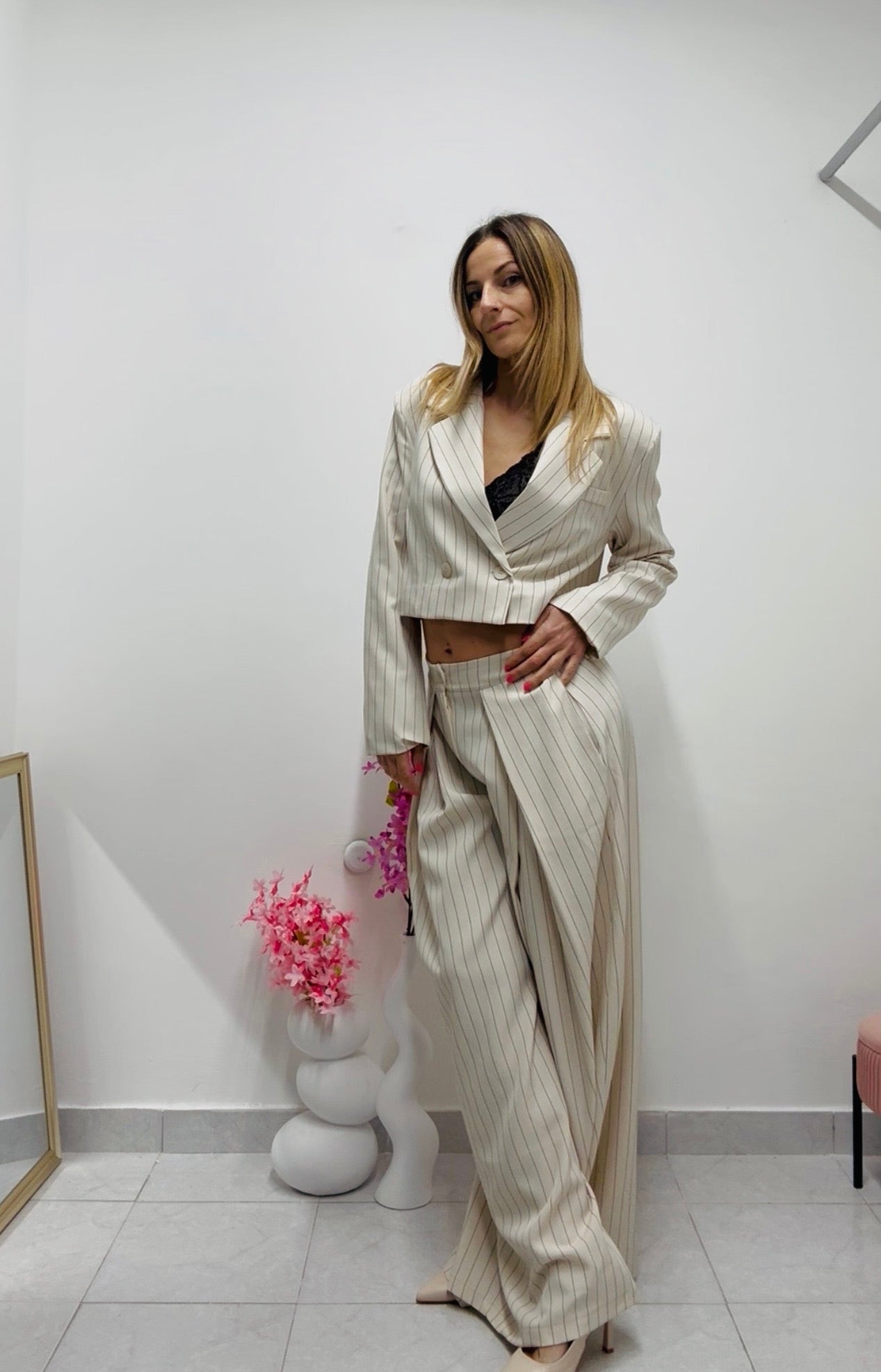 COMPLETO GESSATO con BLAZER CROP