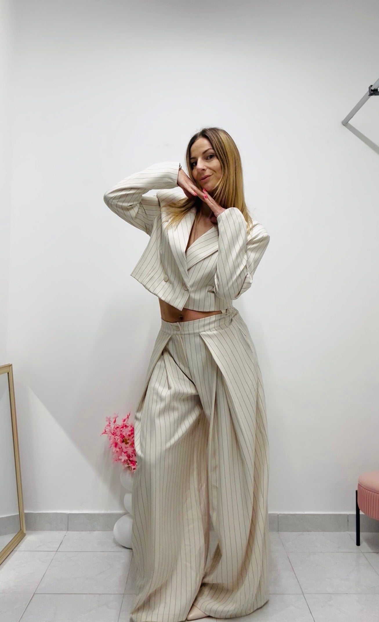 COMPLETO GESSATO con BLAZER CROP