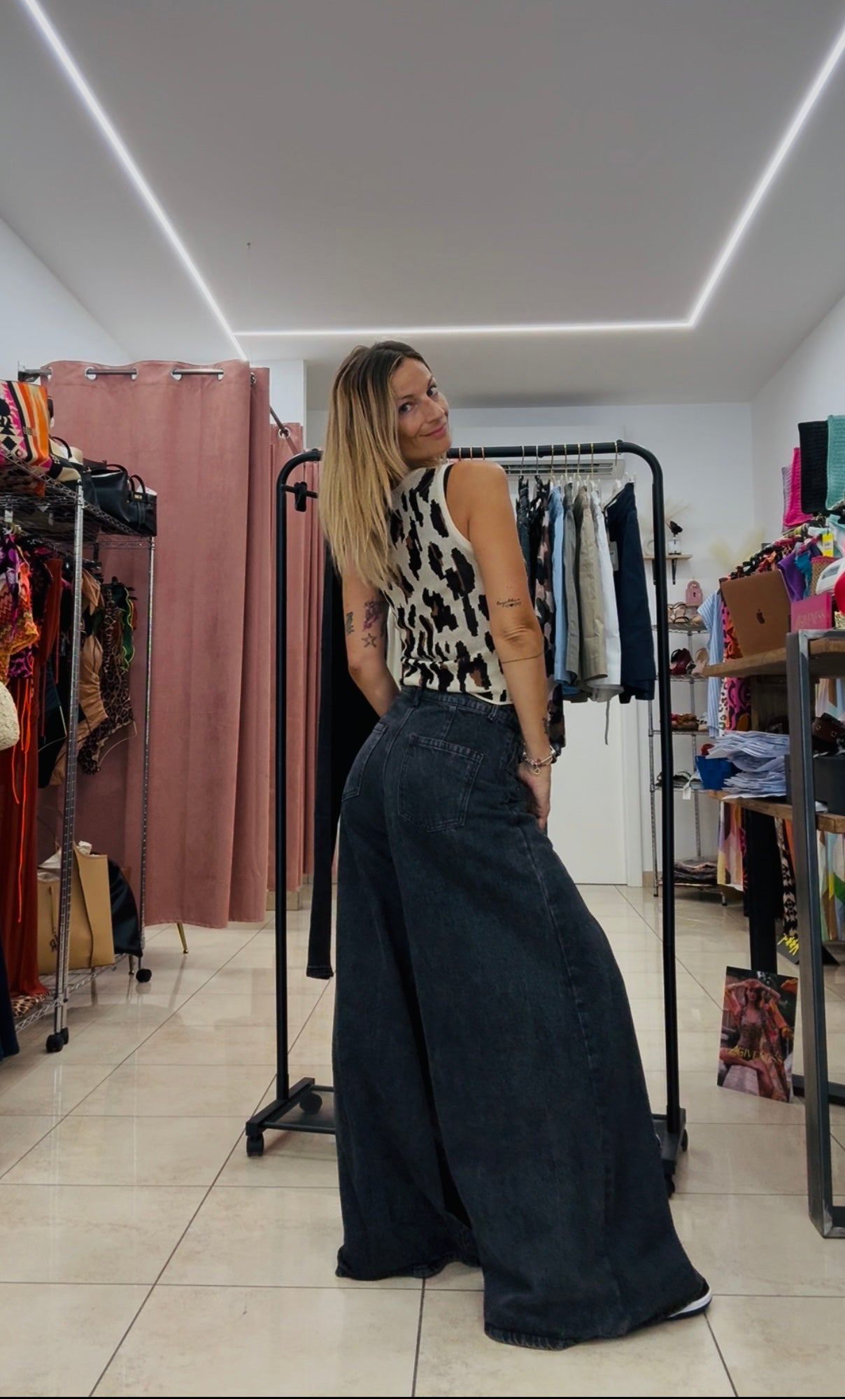 JEANS ZAMPA BAGGY BLACK