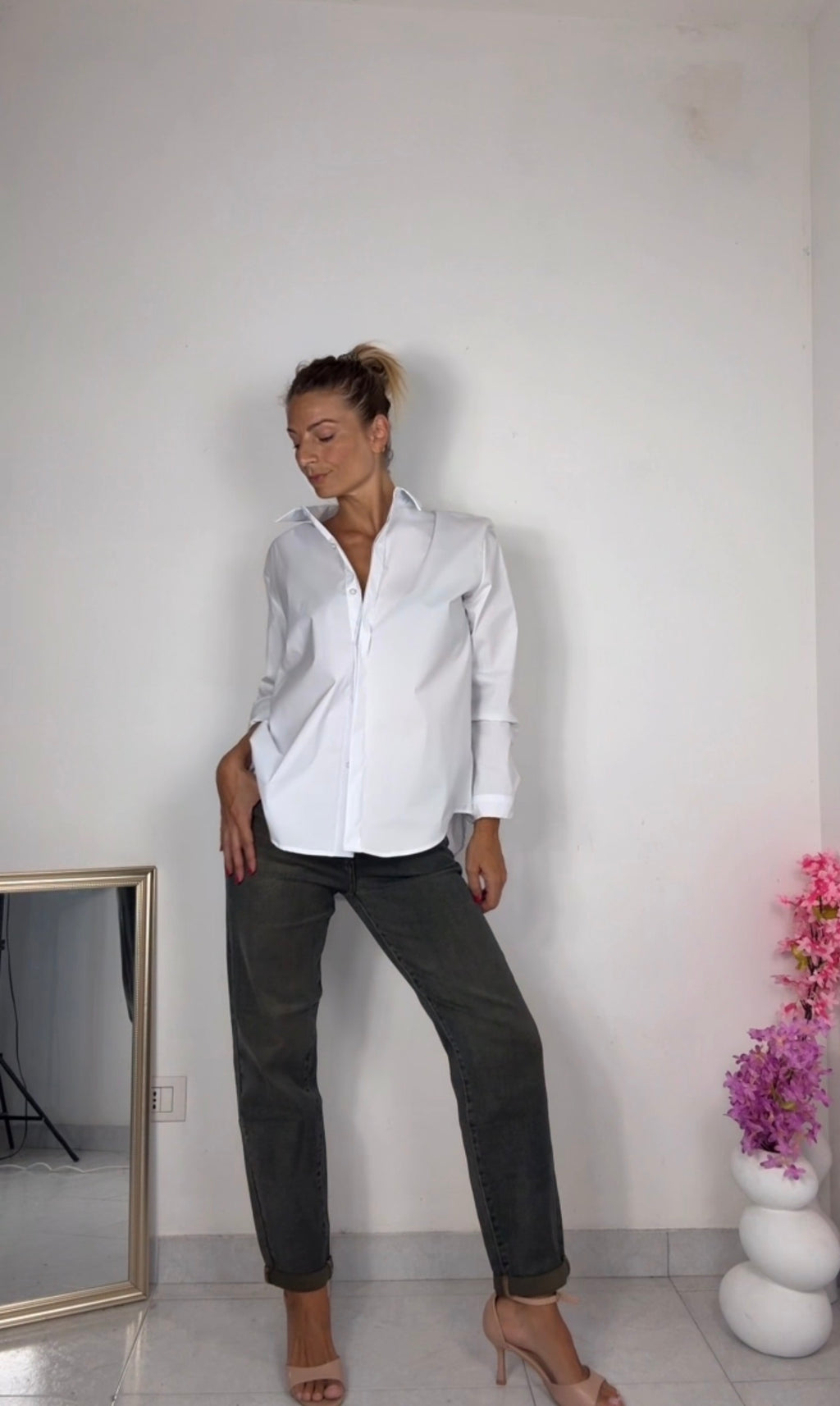 JEANS MODELLO MOM FIT the