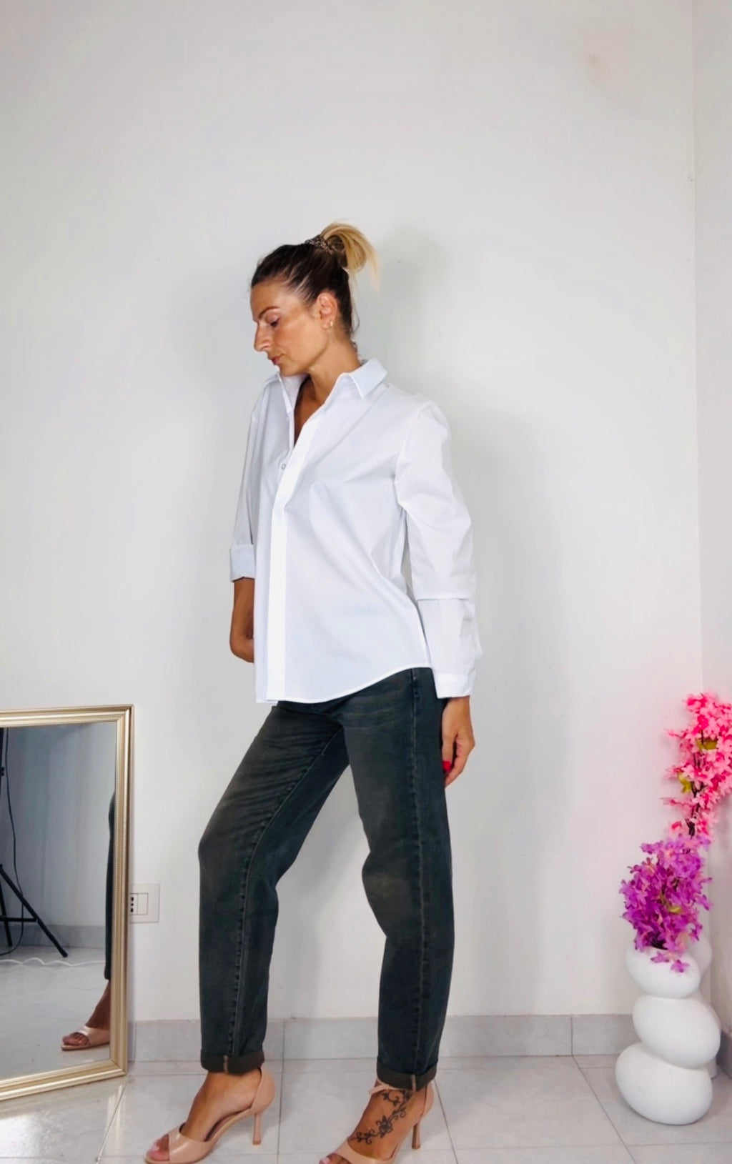JEANS MODELLO MOM FIT the