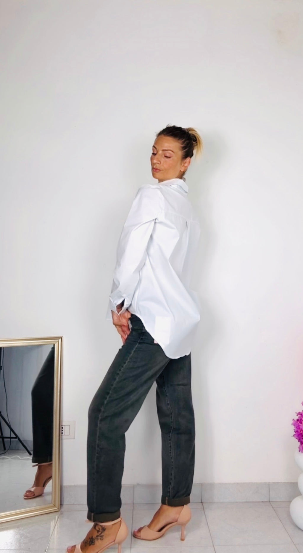 JEANS MODELLO MOM FIT the