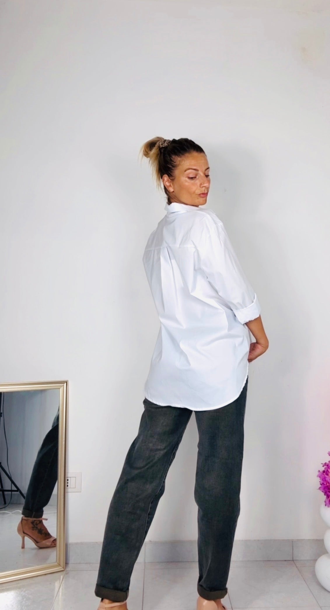 JEANS MODELLO MOM FIT the