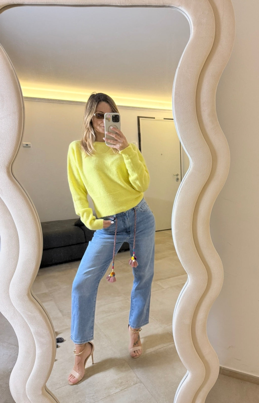 JEANS MODELLO CARROT