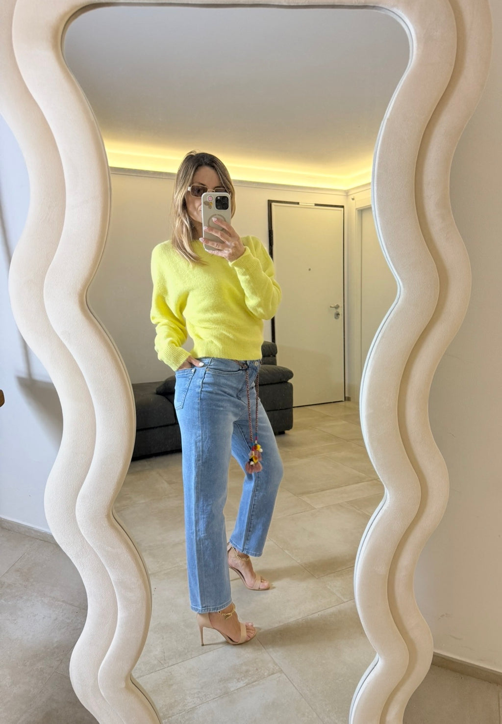 JEANS MODELLO CARROT