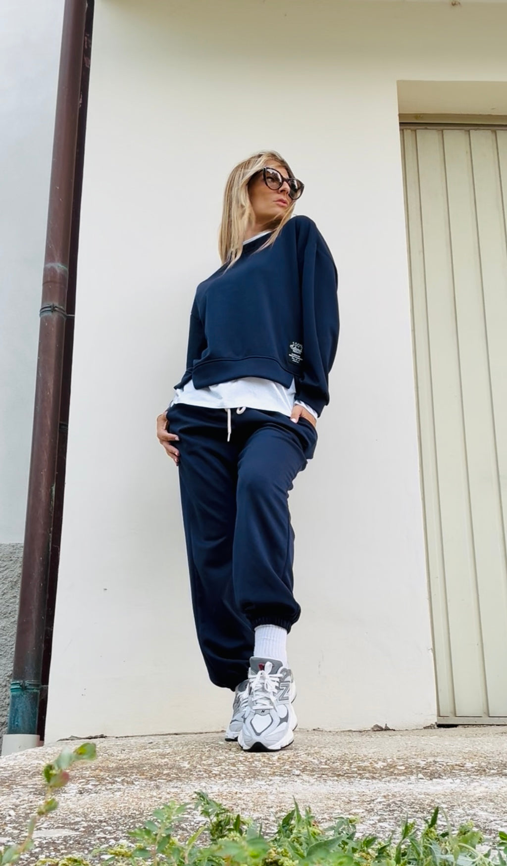 TUTA BASIC con pantalone con elastico