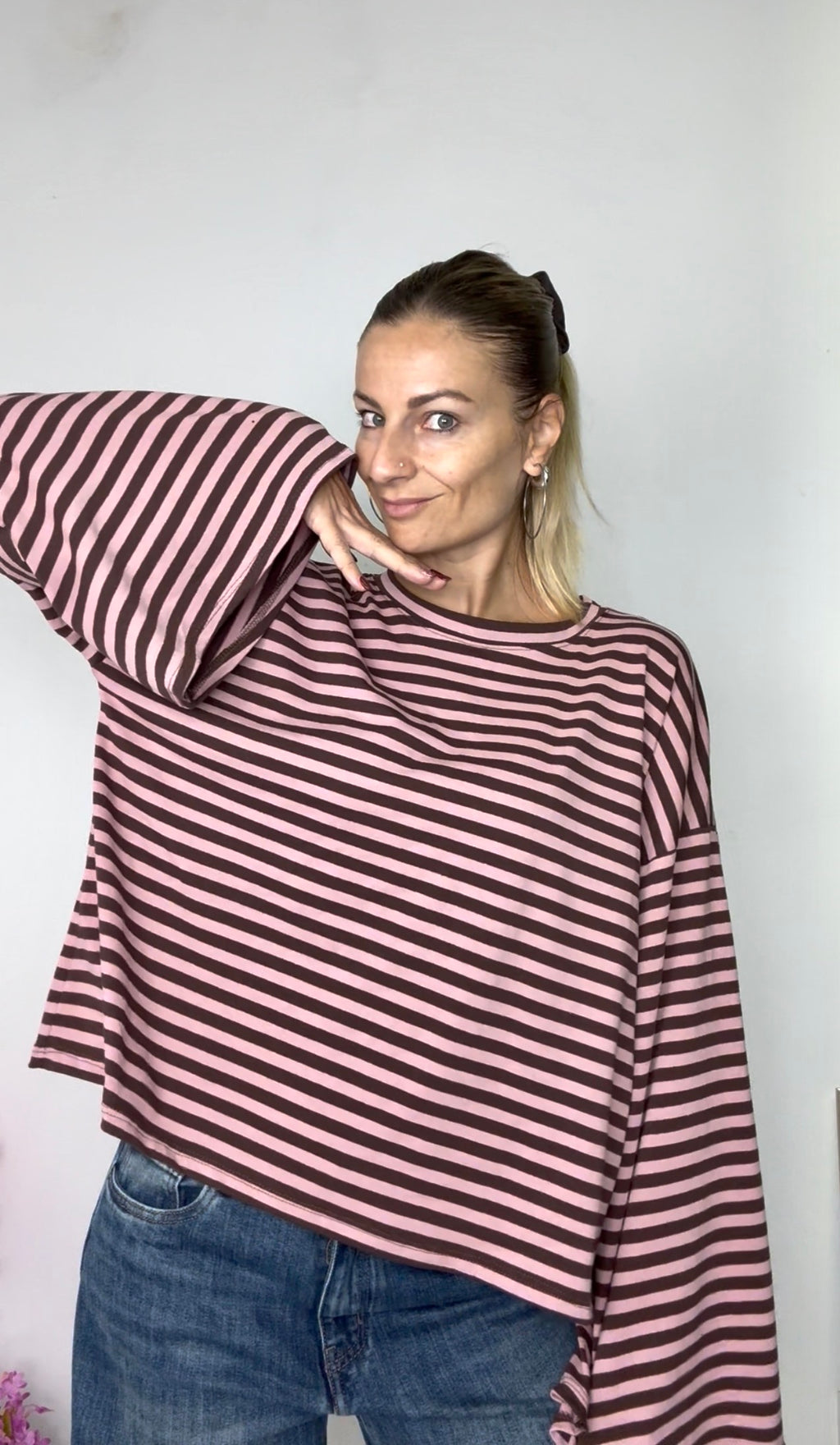 MAGLIA CON MANICA LARGA A RIGHE