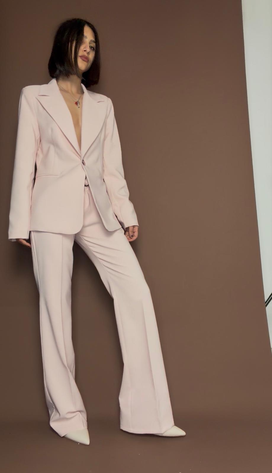 TAILLEUR con PANTALONI A ZAMPA